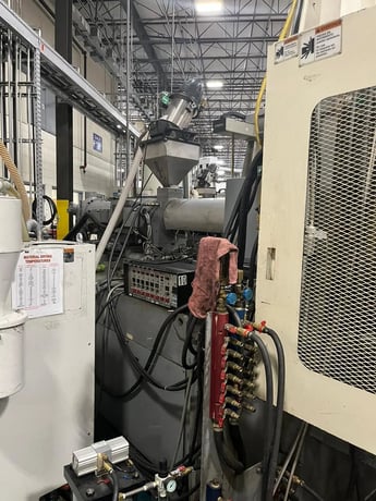 400 Ton, 42.9 oz., Nissei #FN7000, horizontal injection molding machine, 80mm screw, 2000 - Image 5