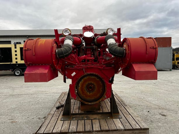 2250 HP Caterpillar #3512, industrial frack engine, 1900 RPM, sound attenuated enclosure 0, 2010 - Image 7