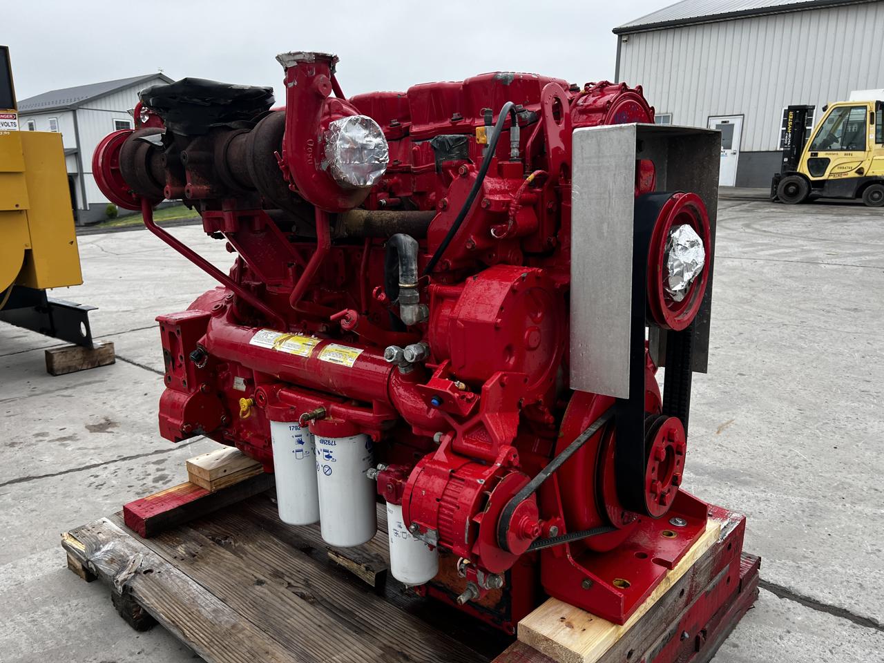 800 HP Caterpillar #C18, industrial engine, 2100 RPM, 3497 hours, EPA Tier 3, sound attenuated enclosure 1 - Image 7