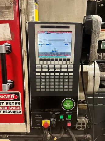 880 Ton, 179 oz., Cincinnati Milacron #MM-880-179, horizontal injection molding machine, 110mm screw, 2004 - Image 5