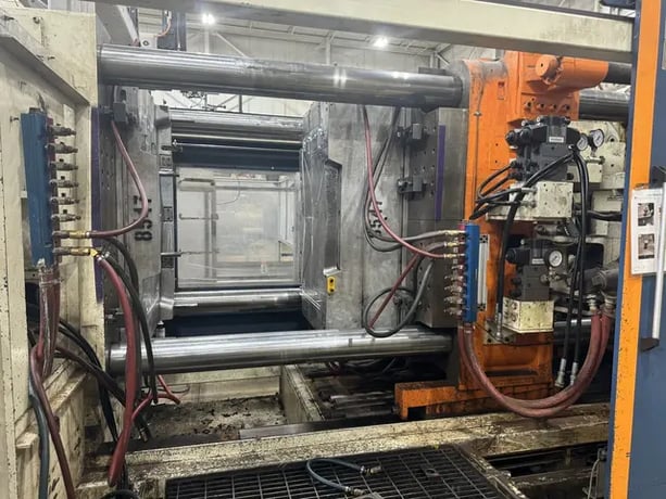 720 Ton, 119.4 oz., UBE #Ultima-UN720W/114E, horizontal injection molding machine, all electric, 2008 - Image 4