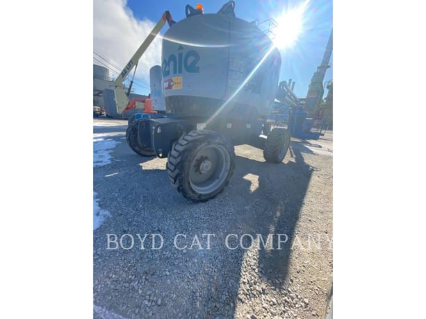 Genie Industries Z62/40 4WD G84, Articulated Boom Lift, 327 hours, S/N: Z6215A-272, 2015 - Image 3