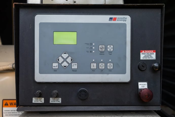 600 KW Kato light #D600FRY4T2, generator, enclosed, 277/480 Volts, 205 hours, 2007 - Image 5