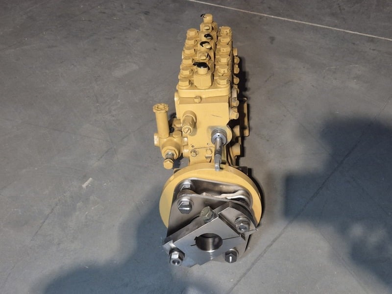 Hitachi H48C1001004, pump assembly, new surplus - Image 7