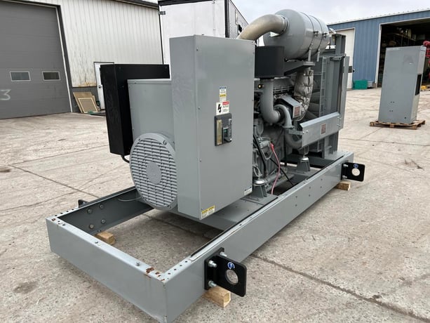 250 KW MTU #DS250, diesel generator set, 120/208 Volts, 3-phase, 312 HP @ 1800 RPM, 6R1600G70S engine, EPA - Image 6