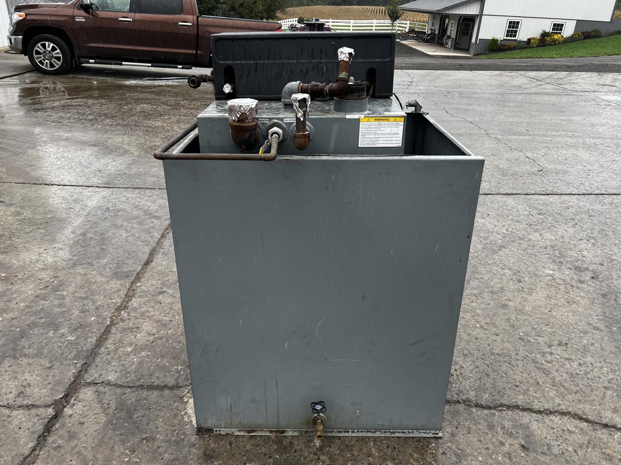 100 gallon Tramont #UTRS-100, Diesel Fuel Tank w/Electric Fuel Pump, Double Wall, Day Tank, 36" L x 36" width - Image 4