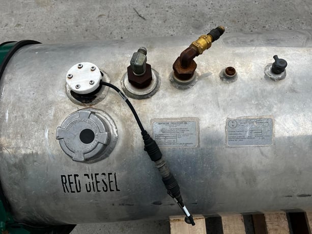 150 gallon Northside Industries Inc., Diesel Fuel Tank w/Saddle Mounts, 96" L x 30" width x 30" H, 2010 - Image 6