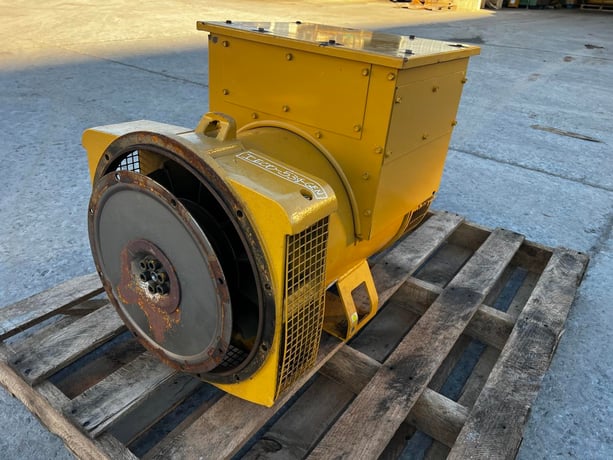 60 KW, Caterpillar #C4.4, Generator Head, sound attenuated enclosure 3, 11.5" Flywheel, 1 phase, 4-wire - Image 5
