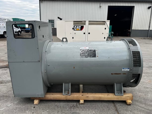 2200 KW, 1800 RPM, MTU #2000RXC6DT2, Generator End, sound attenuated enclosure 00, 3 phase, 4-wire, 2500 kVA - Image 5