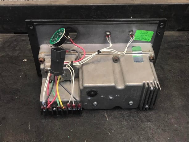 Caterpillar, Remote Annunciator for Generator Engine Monitoring, 32 VDC, 2006 - Image 6