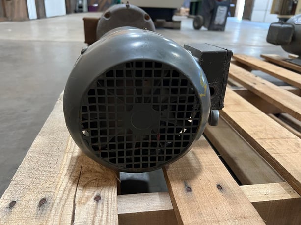 3 HP 3450 RPM WEG 00336ES3EF56, Frame F56H, TEFC, Continuous Duty, 3 phase, 208-230/460 Volts, 2008 - Image 7