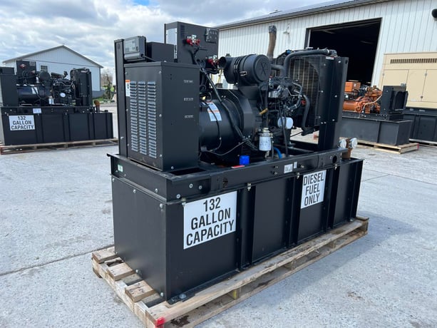 30 KW Generac #0059261, diesel generator set, 120/240 Volts, 1-phase, 195 hours, 49 HP @ 1800 RPM - Image 6