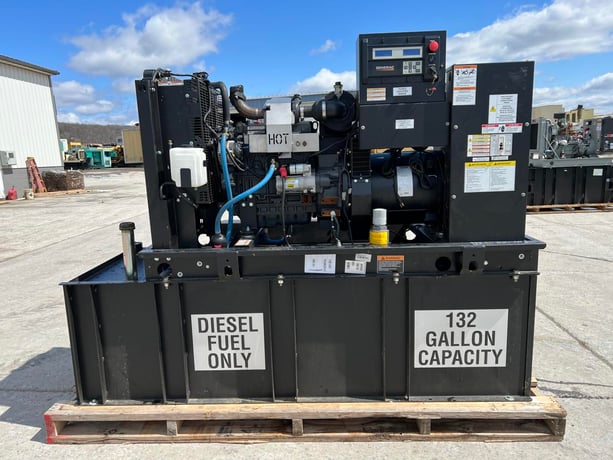 30 KW Generac #0059261, diesel generator set, 120/240 Volts, 1-phase, 154 hours, 49 HP @ 1800 RPM - Image 1