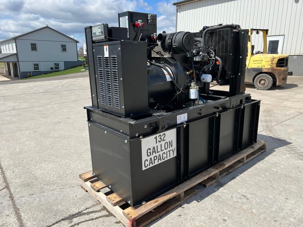 30 KW Generac #0059261, diesel generator set, 120/240 Volts, 1-phase, 154 hours, 49 HP @ 1800 RPM - Image 3