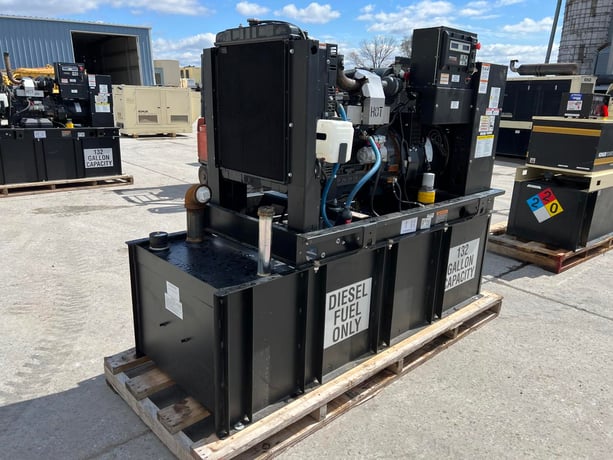 30 KW Generac #0059261, diesel generator set, 120/240 Volts, 1-phase, 154 hours, 49 HP @ 1800 RPM - Image 7