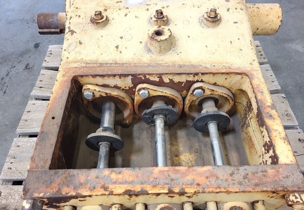 16 GPM @ 10000 psi, Partek #T-300M, Triplex Pump, 3" stroke, 0.95" plungers, 2" suction, 1.5" discharge, 100 - Image 6