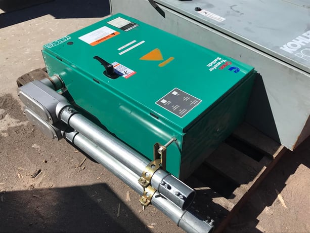 150 Amp. Cummins, Onan LT-150, automatic transfer switch, 480 Volts, 3-phase, 3-poles, 2001 - Image 2