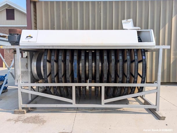 Hydrotech #HSF2216/14-2FN, Disc Filter, 304 Stainless Steel, 3.6 MGD peak hour flowrate, 1.5 MGD maximum - Image 2