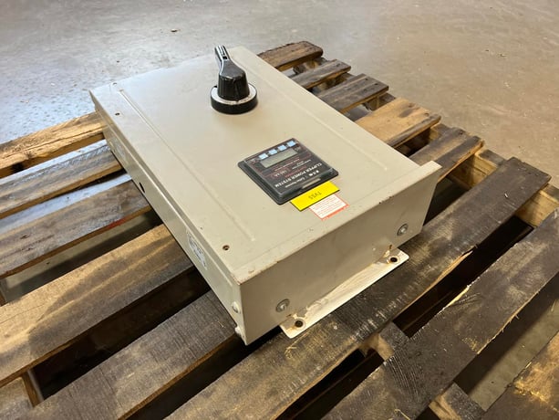 Cutler-Hammer #A0RC3E1132, surge supressor for AC voltage spike protection in sensitive equipment, 2014 - Image 3