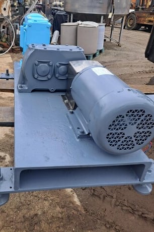 90 GPM, Waukesha #060, 316 Stainless Steel positive displacement pump, 3 HP, 2.5" inlet/outlet - Image 2