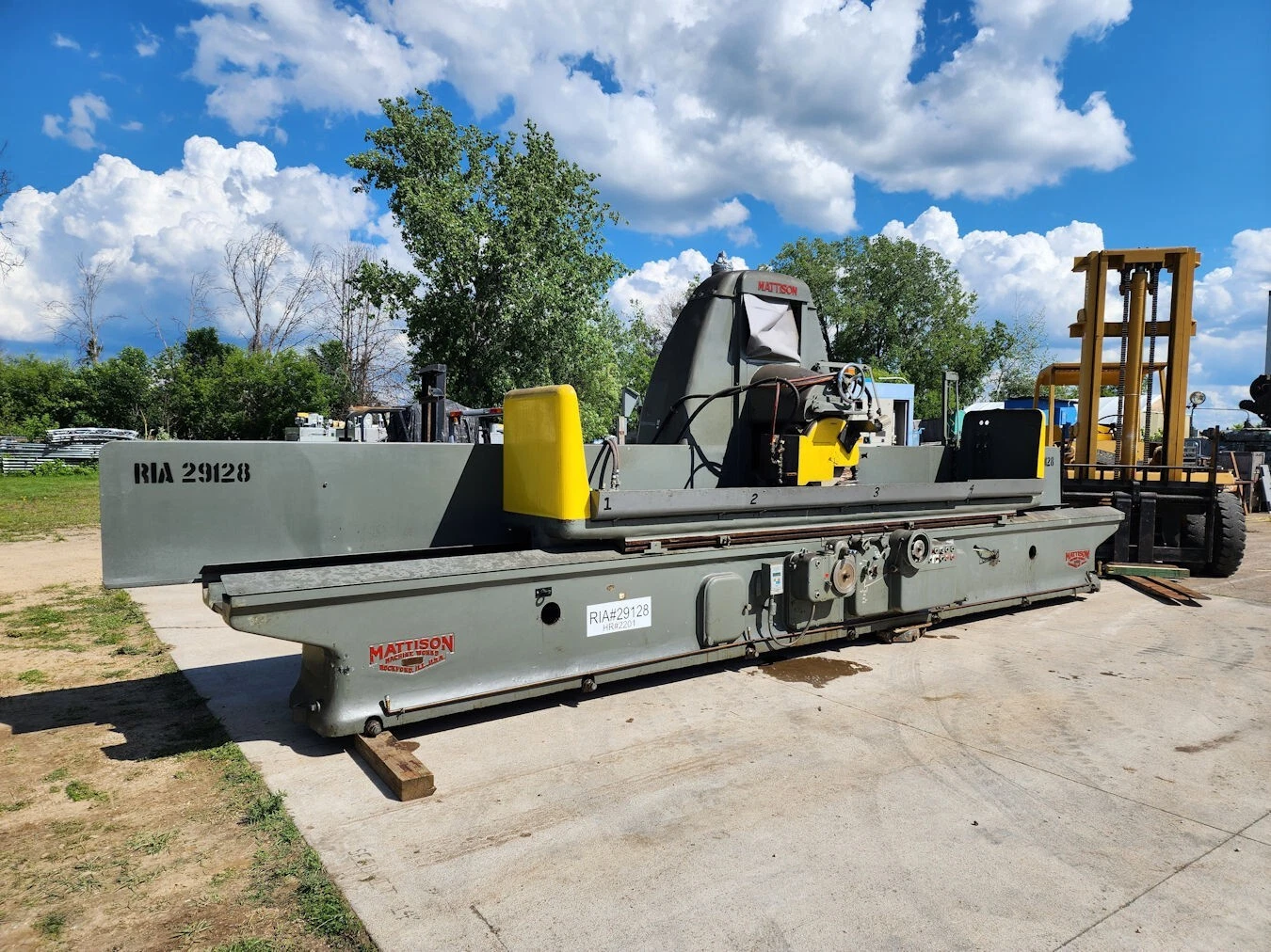 Mattison, 24" x 12' hydraulic surface grinder, (4) 24" x36" electro magnetic chucks, 20" x 3" grind wheel - Image 1