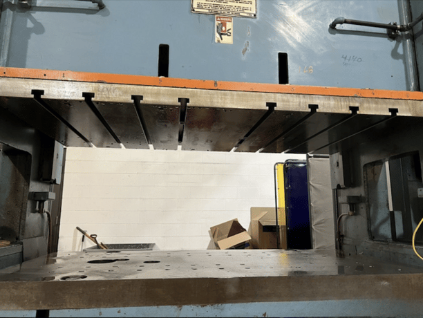 100 Ton, Niagara #SC2-100-60-30, straight side double crank, 4" stroke, 20" Shut Height, 60" x30" bed, 75-130 - Image 10