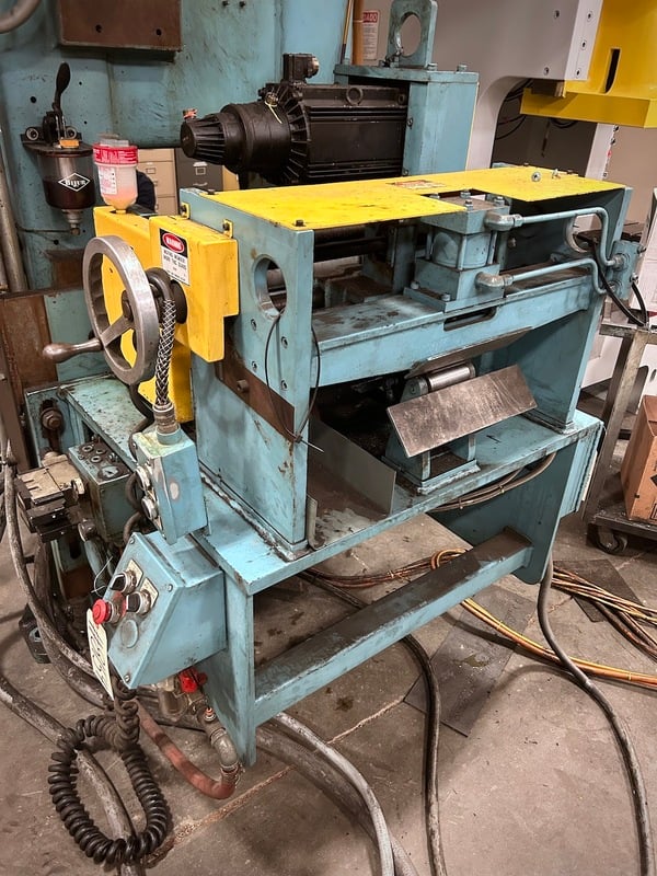 16" x .06" Perfecto #300-16, servo feed, 3" roll diameter,press mount,feed rolls w/chrome blast finish, 1993 - Image 7