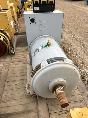 305 KW, 1800 RPM, Marathon #433RDL4817, Generator End, 3 phase, 381 kVA, 240/480 V - Image 5