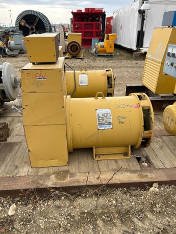305 KW, 1800 RPM, Marathon #433RSL4019, Generator End, 3 phase, 381 kVA, 240/480 V - Image 1