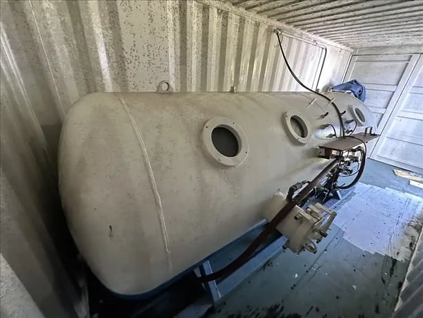 Decompression chamber in 20' container, Sat-Pak Saturation Diving #DP-450, 24" doors, 1975 - Image 1