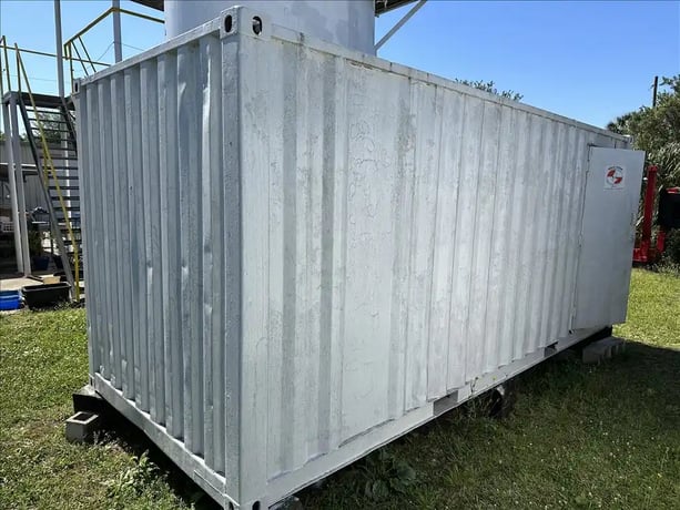Decompression chamber in 20' container, Sat-Pak Saturation Diving #DP-450, 24" doors, 1975 - Image 2