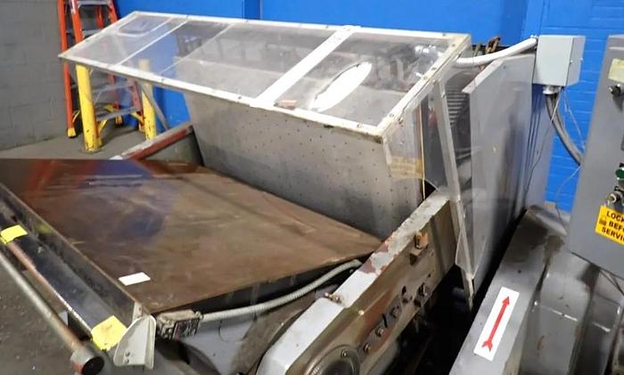 Standard #DX, clamshell die cutter, 29" x 42", heated platen, dwell timer, 3 phase, 460 V. - Image 2