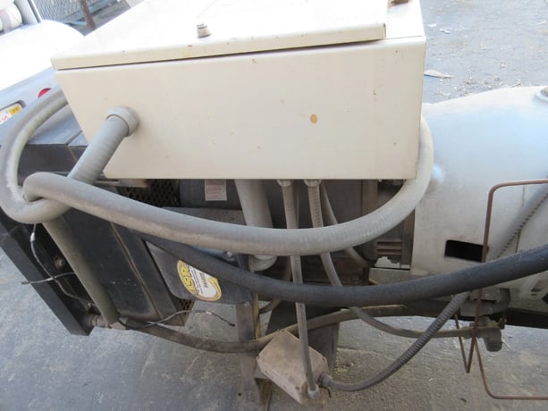 CompAir Hydrovane, rotary air compressor, 460 V Baldor motor - Image 10