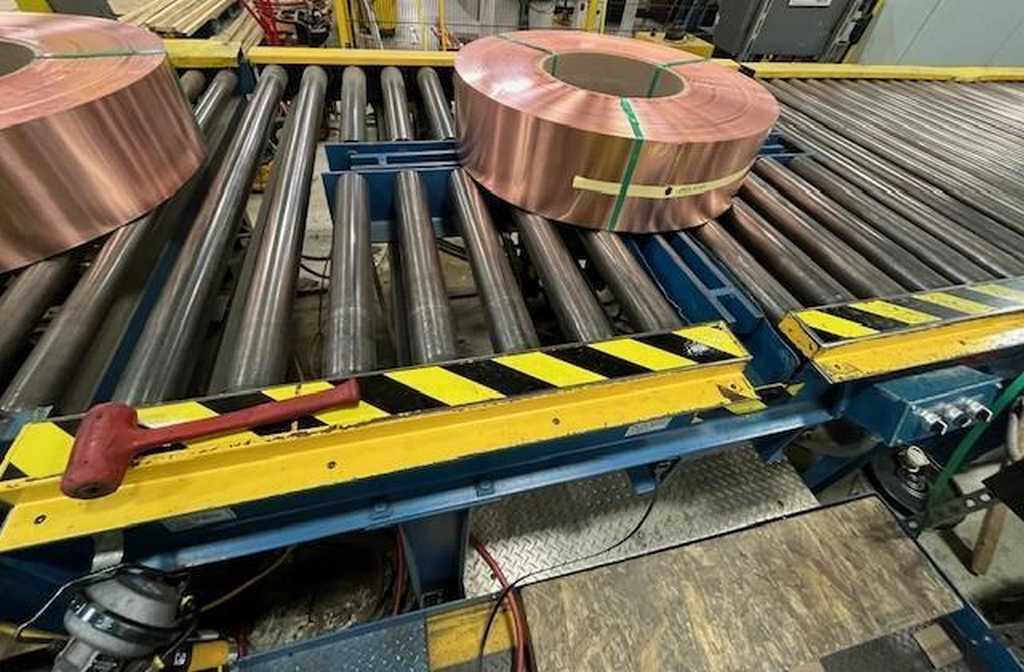 6000 lb. K & S, Banding Table, 3.5" roll diameter, 62" roll face, 90.5" conveyor length, 48" pass line - Image 2