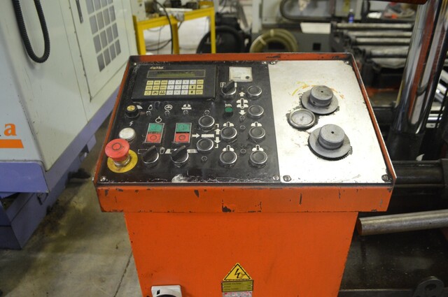 22" x 20-1/2" Cosen #C-520NC-SNC, automatic dual column horizontal band saw, 2-7/64" x 250" x 1/16" blade - Image 3