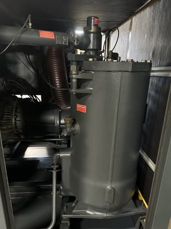 563 cfm, 110 psig, Kaeser #DSD-100, rotary screw air compressor, 200 HP @ 563 RPM, 460 V., Sigma Control, 2002 - Image 10