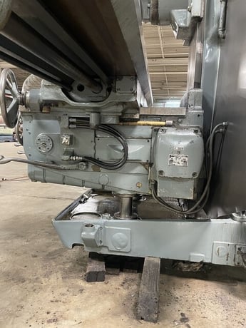 Kearney & Trecker #550TF-20, cnc hmc, 50" X x 16" Y x 18" Z, 1300 RPM, 21" throat, 50 HP - Image 10