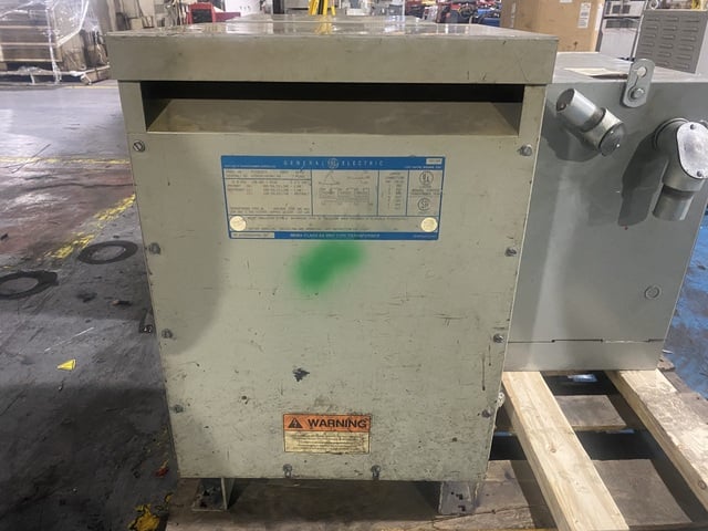 15 KVA 480 Primary, 208Y/120 Secondary, General Electric 9T23B3871 transformer - Image 1