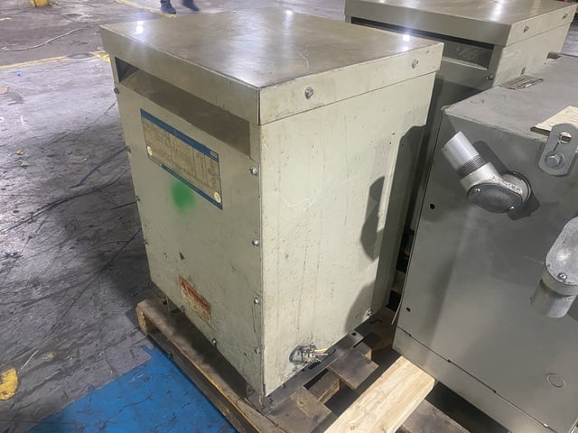 15 KVA 480 Primary, 208Y/120 Secondary, General Electric 9T23B3871 transformer - Image 3