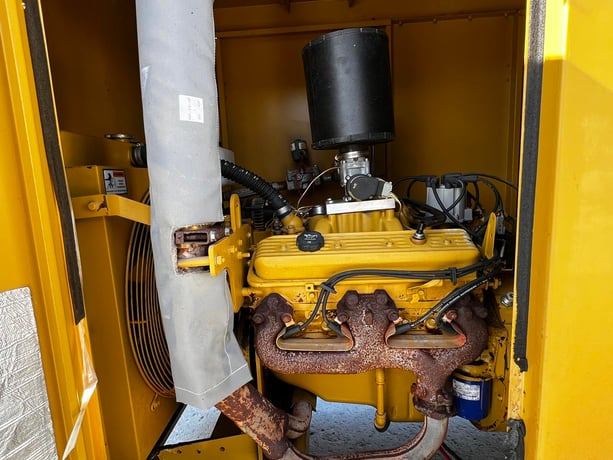 60 KW Kato #L60EDG4, Natural gas or propane generator, enclosed skid mounted, 120/240 Volts, 453 hours, 1997 - Image 7