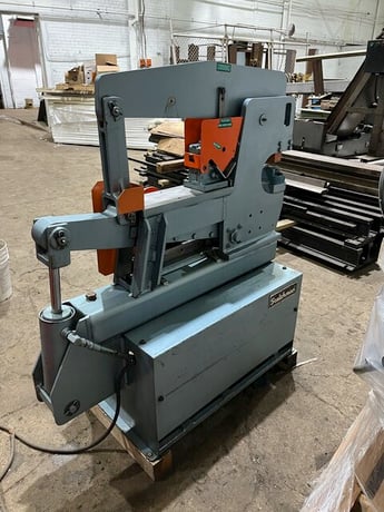 3" x 3" x 9/16" Scotchman #4014C, ironworker, 40 ton, 3 HP - Image 3