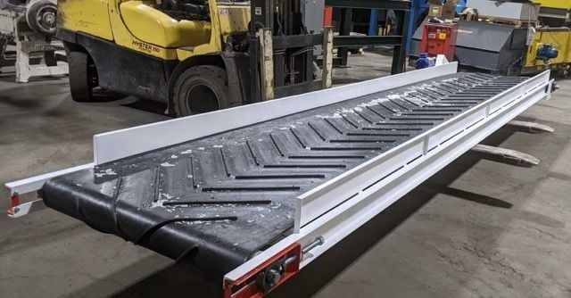 48" wide x 21' long, Rubber belt conveyor, 2 HP, 230/460 V., sides, new - Image 2