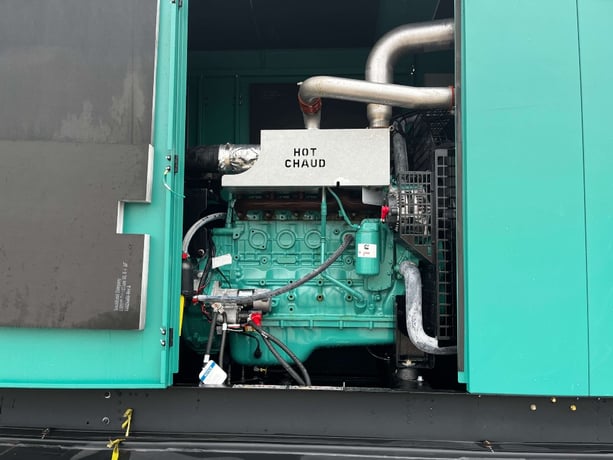 150 KW Cummins #C150D6D, standby, Tier 3, sound attenuated enclosure, 120/240/208/277/480 Volts, 3 hours - Image 3