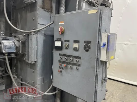 60" x 40" Wheelabrator #A300072, 5' rotary table, 48" vertical capacity, (2) 10 HP wheels - Image 8