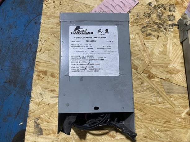 1 KVA 240x480 Primary, 120/240 Secondary, Acme Electric #T253010S transformer - Image 1