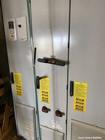 900 HP ABB, ACS880-37, Ultra Low-Harmonic Cabinet Drive, 480 VAC, floor standing, unused 2019 - Image 4