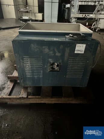 Macbeth #SPL-75B, light box, 1560 watts, 120 V. - Image 3
