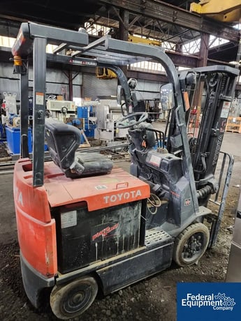 3500 lb. Toyota #7FBCU20, 189" lift, side shift - Image 5