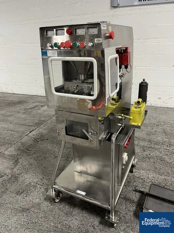 Freund #TF-111N1, roller compactor, Stainless Steel, 415 V., 1997 - Image 2
