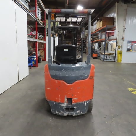 5000 lb. Toyota #8FBCU30, electric forklift, 48 V., 3-stage, 189" lift, side shift, 2015 - Image 7